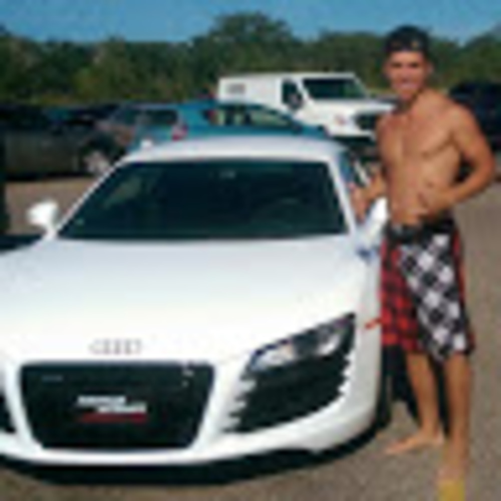 Meet your Posher, Astronaut